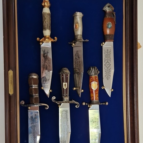 The bowie knife collection set - knife,